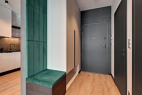 Doki Living - Foodhall & Parking by Downtown Apartments