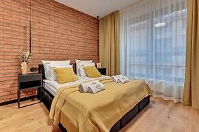 Doki Living - Foodhall & Parking by Downtown Apartments