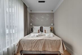 Doki Living - Foodhall & Parking by Downtown Apartments