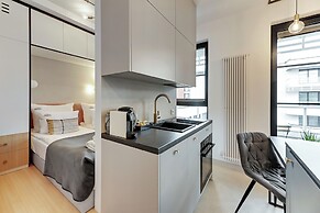 Doki Living - Foodhall & Parking by Downtown Apartments