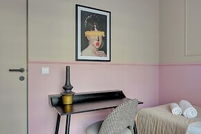 Doki Living - Foodhall & Parking by Downtown Apartments