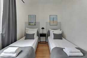 Doki Living - Foodhall & Parking by Downtown Apartments