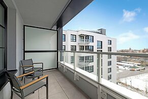 Doki Living - Foodhall & Parking by Downtown Apartments