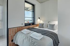 Doki Living - Foodhall & Parking by Downtown Apartments