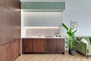 Doki Living - Foodhall & Parking by Downtown Apartments