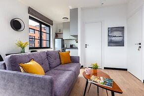 Doki Living - Foodhall & Parking by Downtown Apartments