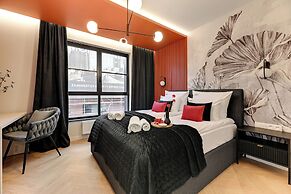 Doki Living - Foodhall & Parking by Downtown Apartments