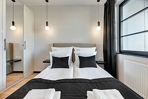 Doki Living - Foodhall & Parking by Downtown Apartments