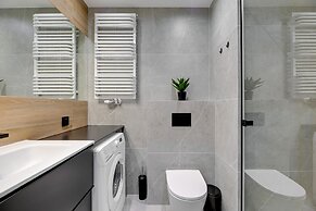 Doki Living - Foodhall & Parking by Downtown Apartments