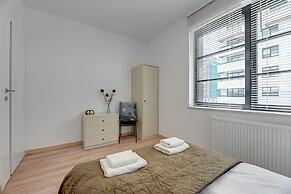 Doki Living - Foodhall & Parking by Downtown Apartments