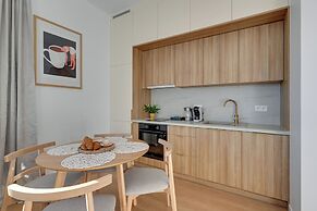 Doki Living - Foodhall & Parking by Downtown Apartments