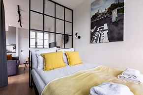 Doki Living - Foodhall & Parking by Downtown Apartments