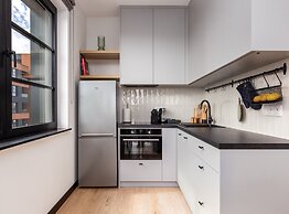 Doki Living - Foodhall & Parking by Downtown Apartments