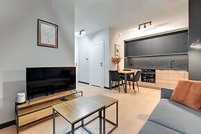 Doki Living - Foodhall & Parking by Downtown Apartments