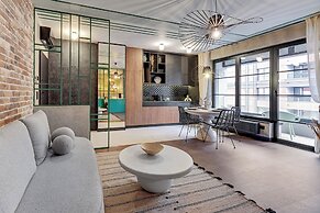 Doki Living - Foodhall & Parking by Downtown Apartments