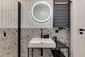 Doki Living - Foodhall & Parking by Downtown Apartments