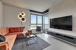 Doki Living - Foodhall & Parking by Downtown Apartments