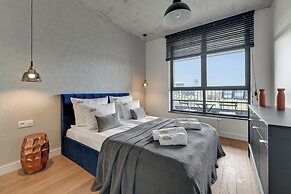 Doki Living - Foodhall & Parking by Downtown Apartments