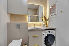 Doki Living - Foodhall & Parking by Downtown Apartments