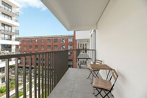 Doki Living - Foodhall & Parking by Downtown Apartments