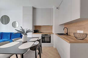 Doki Living - Foodhall & Parking by Downtown Apartments