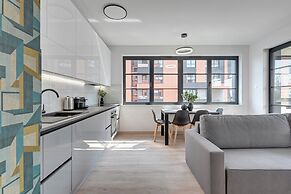 Doki Living - Foodhall & Parking by Downtown Apartments