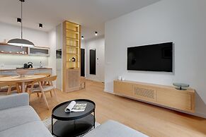 Doki Living - Foodhall & Parking by Downtown Apartments