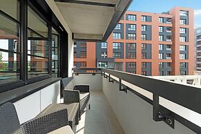 Doki Living - Foodhall & Parking by Downtown Apartments