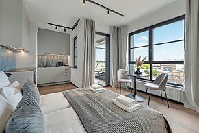 Doki Living - Foodhall & Parking by Downtown Apartments