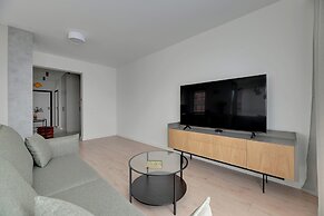 Doki Living - Foodhall & Parking by Downtown Apartments