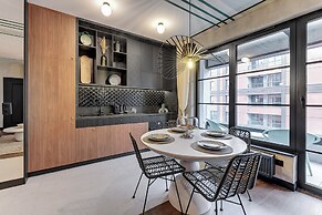 Doki Living - Foodhall & Parking by Downtown Apartments