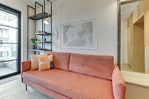 Doki Living - Foodhall & Parking by Downtown Apartments