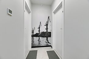 Doki Living - Foodhall & Parking by Downtown Apartments