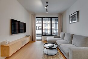 Doki Living - Foodhall & Parking by Downtown Apartments