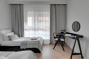 Doki Living - Foodhall & Parking by Downtown Apartments