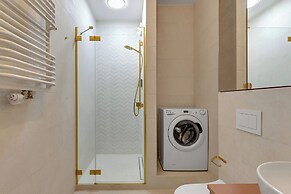 Doki Living - Foodhall & Parking by Downtown Apartments