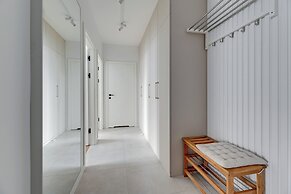 Doki Living - Foodhall & Parking by Downtown Apartments