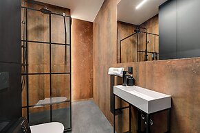 Doki Living - Foodhall & Parking by Downtown Apartments