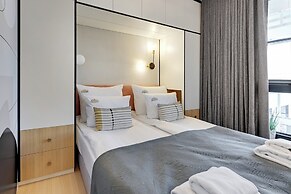 Doki Living - Foodhall & Parking by Downtown Apartments