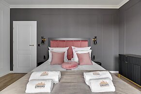 Doki Living - Foodhall & Parking by Downtown Apartments