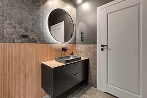 Doki Living - Foodhall & Parking by Downtown Apartments