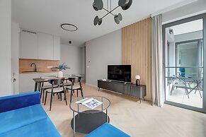 Doki Living - Foodhall & Parking by Downtown Apartments