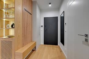 Doki Living - Foodhall & Parking by Downtown Apartments