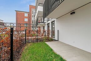 Doki Living - Foodhall & Parking by Downtown Apartments