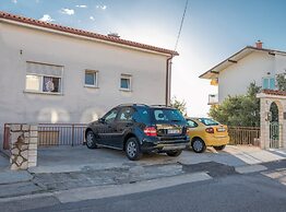 Spacious Novi Vinodolski Apartments With Terrace and Shared Pool