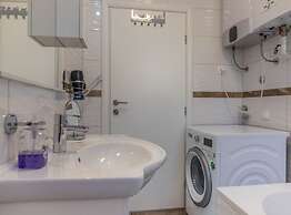 Spacious Novi Vinodolski Apartments With Terrace and Shared Pool