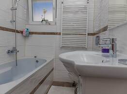 Spacious Novi Vinodolski Apartments With Terrace and Shared Pool