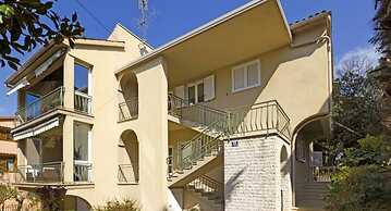 Graceful Apartment in Nature