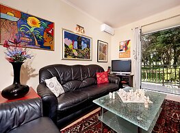 Graceful Apartment in Nature