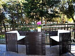 Graceful Apartment in Nature